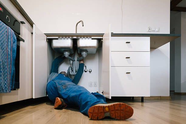 Professional Leak Detection technician working in Monroe, CT